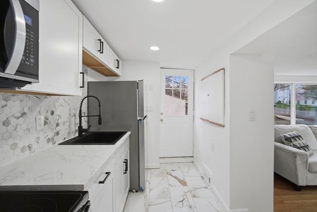 16 North Main, South Hadley, MA 01075