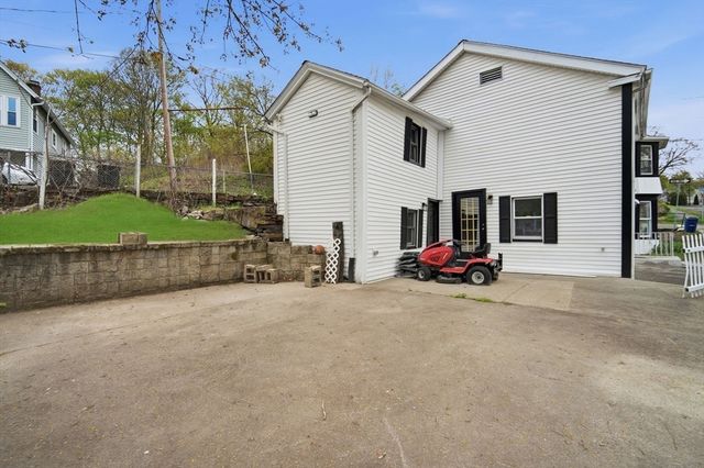 16 North Main, South Hadley, MA 01075