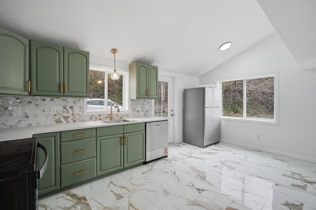 16 North Main, South Hadley, MA 01075