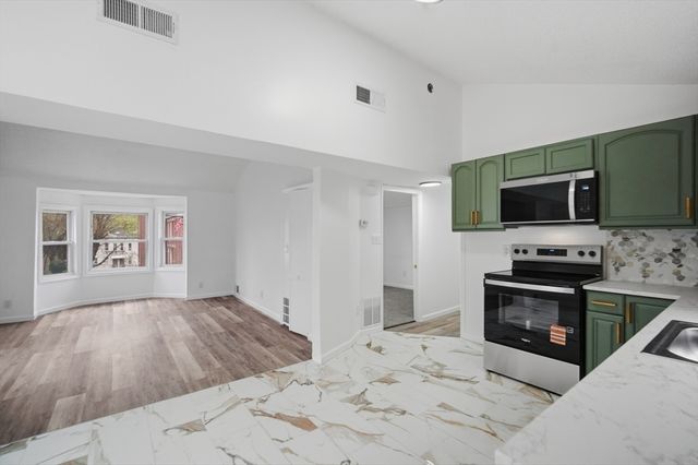 16 North Main, South Hadley, MA 01075