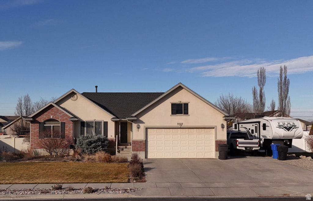 3523 N 3000 W, Farr West, UT 84404