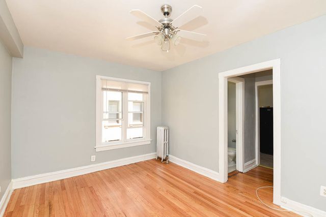 4602 N Beacon Street 3A, Chicago, IL 60640