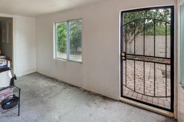 23 Chelsea Lane, Boynton Beach, FL 33426
