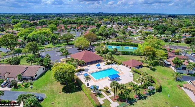 23 Chelsea Lane, Boynton Beach, FL 33426