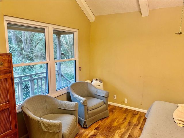 135 MYRTLEWOOD Drive, Pineville, LA 71360