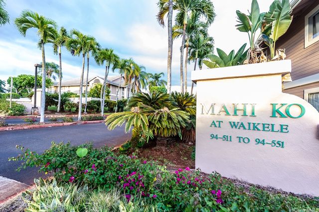 94-515 Lumiaina Street L202, Waipahu, HI 96797