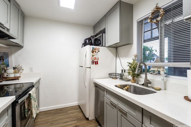 94-515 Lumiaina Street L202, Waipahu, HI 96797