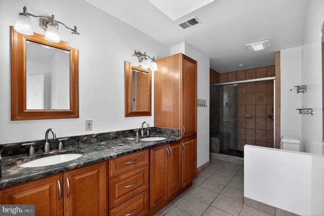 102 CUNNINGHAM PARK CT SE, Vienna, VA 22180