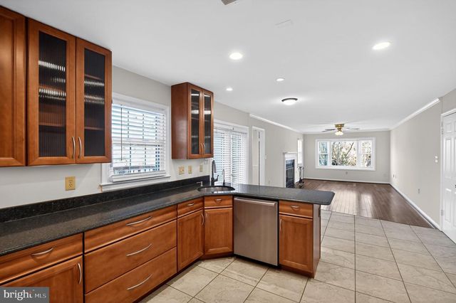 102 CUNNINGHAM PARK CT SE, Vienna, VA 22180