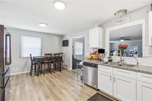 240 S 100th Street, Edwardsville, KS 66111