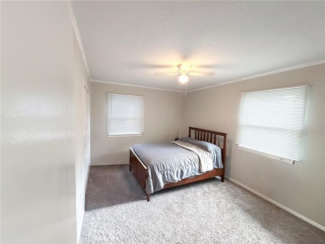 240 S 100th Street, Edwardsville, KS 66111