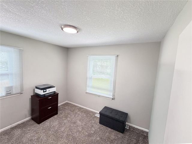 240 S 100th Street, Edwardsville, KS 66111