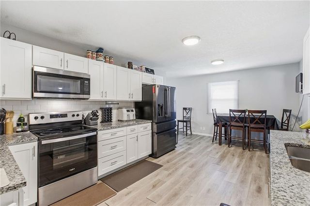 240 S 100th Street, Edwardsville, KS 66111