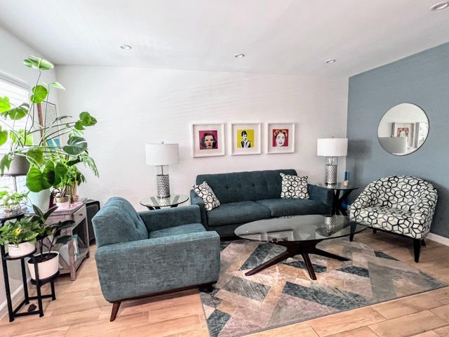 2660 NE 8th Avenue 112, Wilton Manors, FL 33334