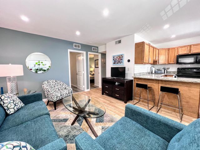 2660 NE 8th Avenue 112, Wilton Manors, FL 33334