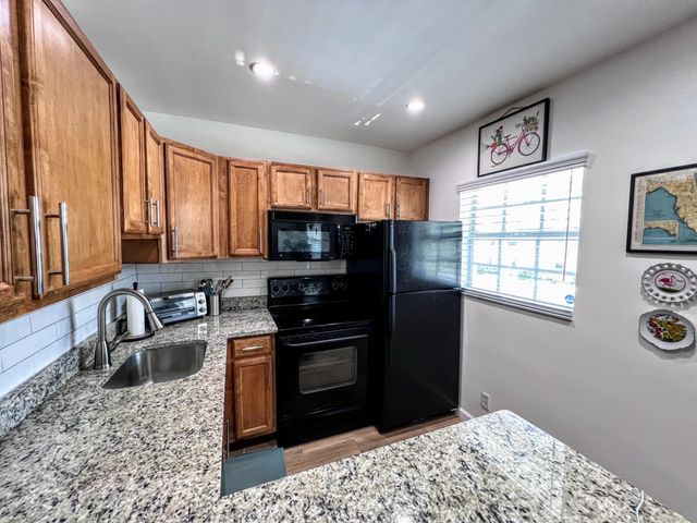 2660 NE 8th Avenue 112, Wilton Manors, FL 33334