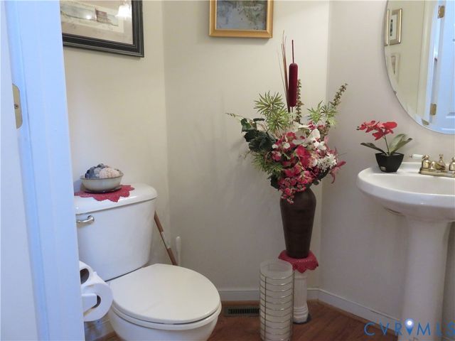 1513 Oakland Chase Pky, Henrico, VA 23231