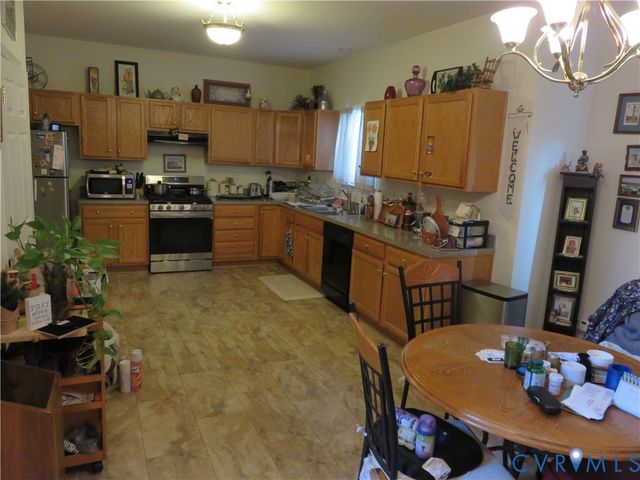 1513 Oakland Chase Pky, Henrico, VA 23231