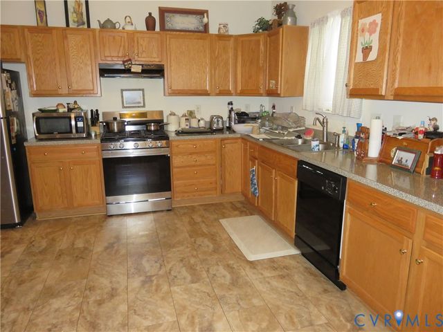 1513 Oakland Chase Pky, Henrico, VA 23231