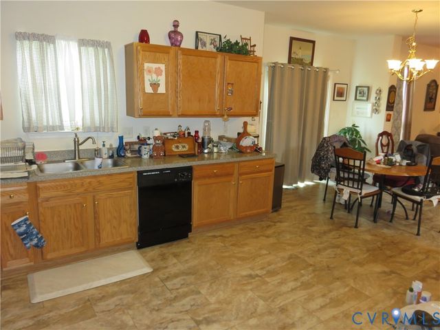 1513 Oakland Chase Pky, Henrico, VA 23231