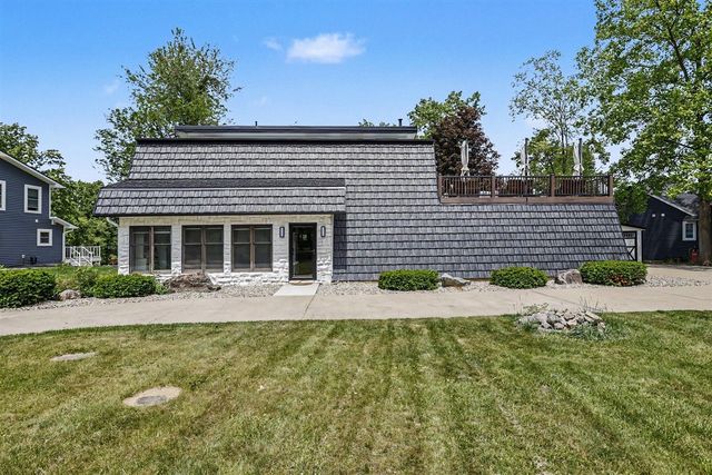 24714 Butternut Drive, Sturgis, MI 49091