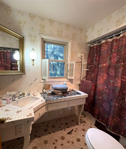 717 Parkdale Avenue, Manistee, MI 49660