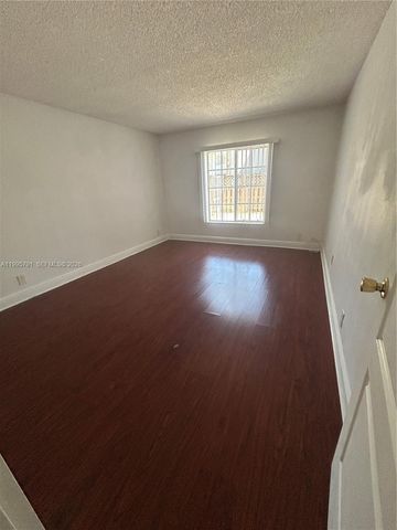 5201 Geneva Way 113, Doral, FL 33166