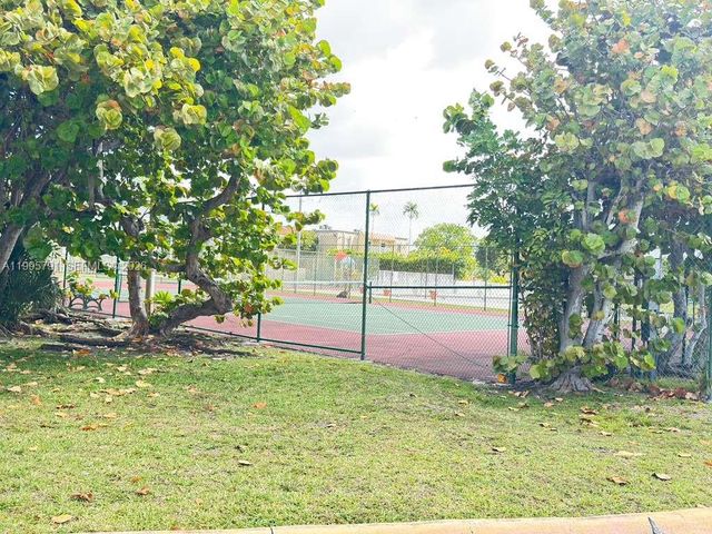 5201 Geneva Way 113, Doral, FL 33166