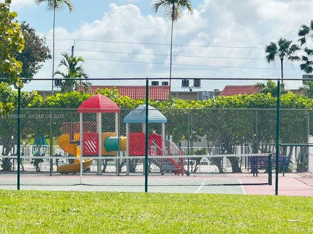 5201 Geneva Way 113, Doral, FL 33166