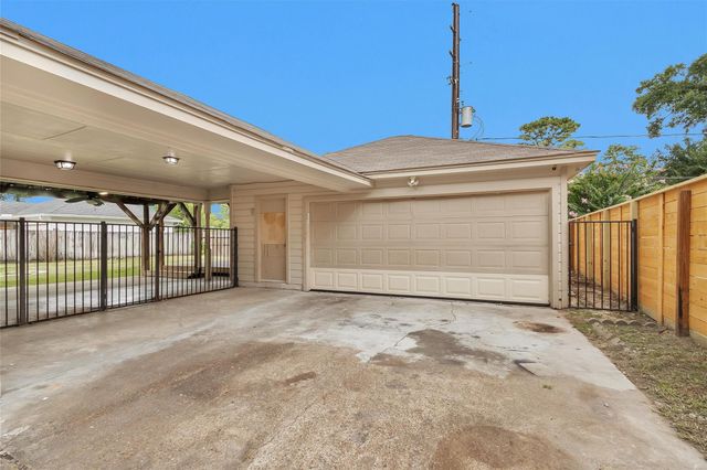 1122 Rhine Lane, Houston, TX 77090