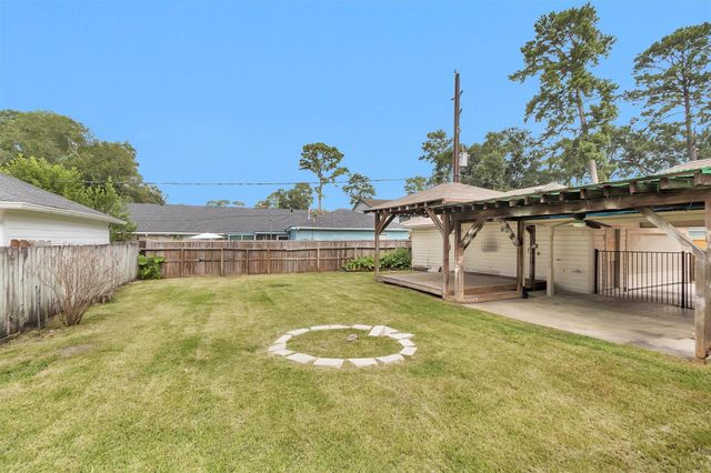 1122 Rhine Lane, Houston, TX 77090