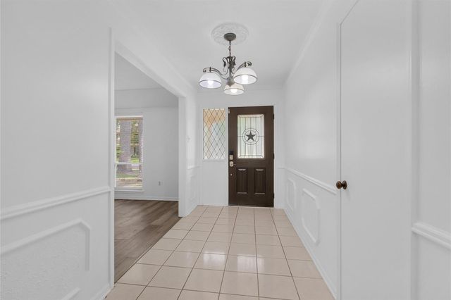 1122 Rhine Lane, Houston, TX 77090