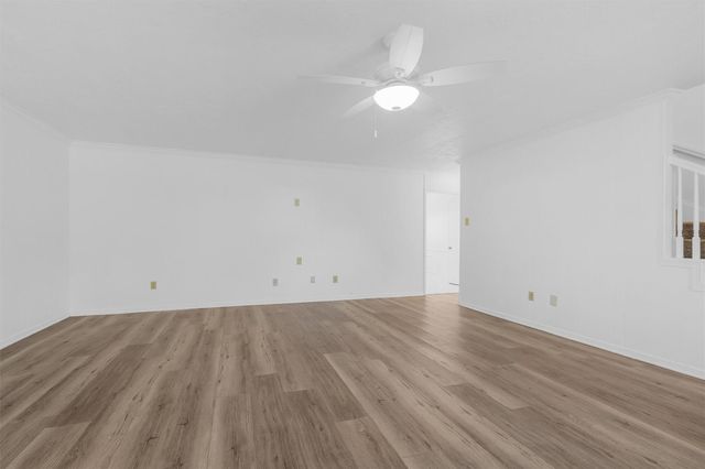 1122 Rhine Lane, Houston, TX 77090