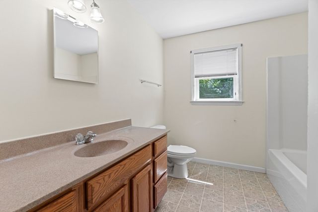 53 Farm St, Blackstone, MA 01504
