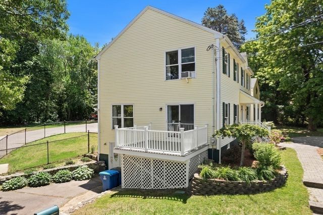 53 Farm St, Blackstone, MA 01504
