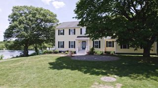 53 Farm St, Blackstone, MA 01504