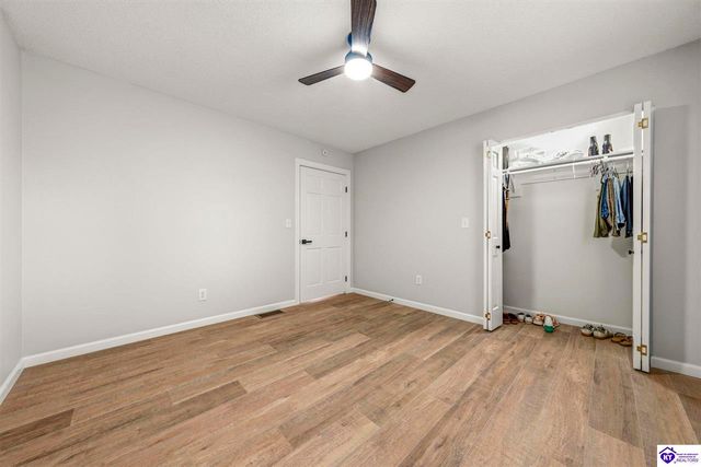 100 Stratmoor Drive, Elizabethtown, KY 42701