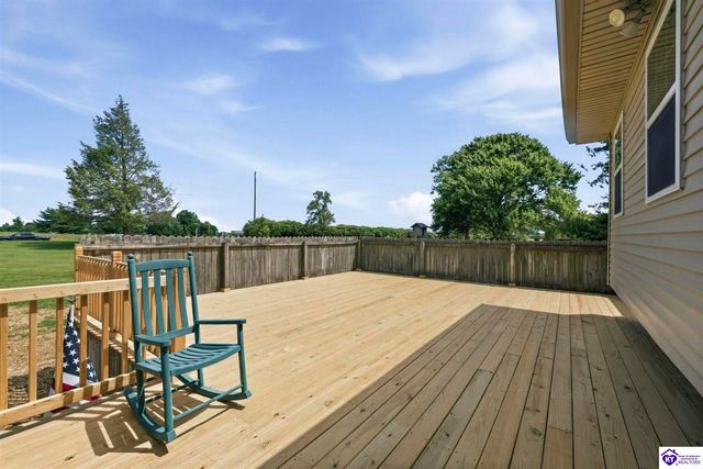 100 Stratmoor Drive, Elizabethtown, KY 42701
