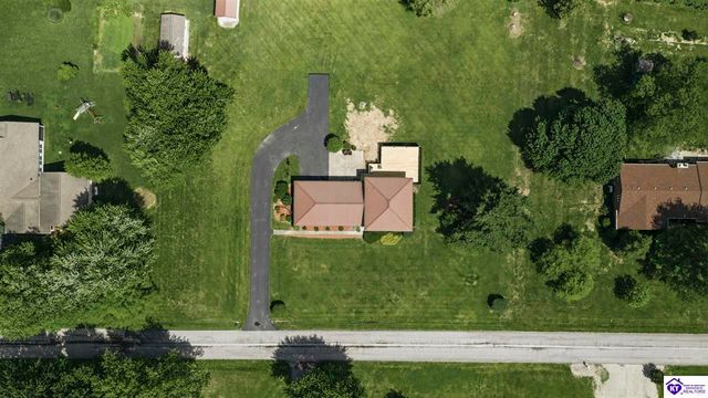 100 Stratmoor Drive, Elizabethtown, KY 42701