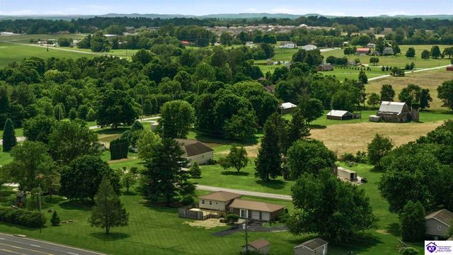 100 Stratmoor Drive, Elizabethtown, KY 42701