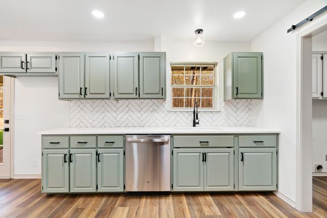 3122 N Farm Road 196 N, Paris, TX 75462