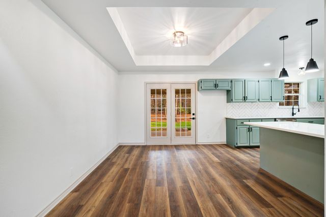 3122 N Farm Road 196 N, Paris, TX 75462