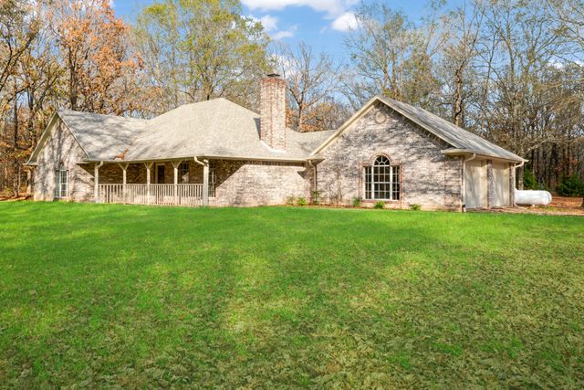 3122 N Farm Road 196 N, Paris, TX 75462