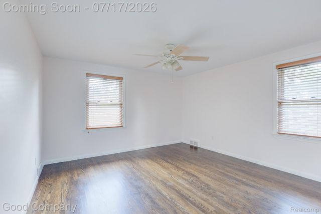 10 Millington Road, Pleasant Ridge, MI 48069