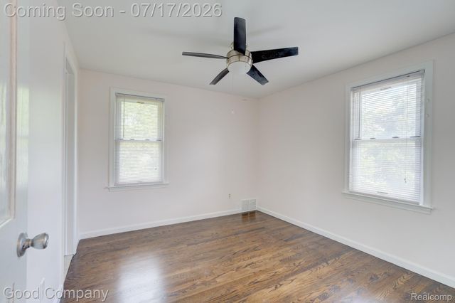 10 Millington Road, Pleasant Ridge, MI 48069