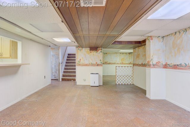 10 Millington Road, Pleasant Ridge, MI 48069