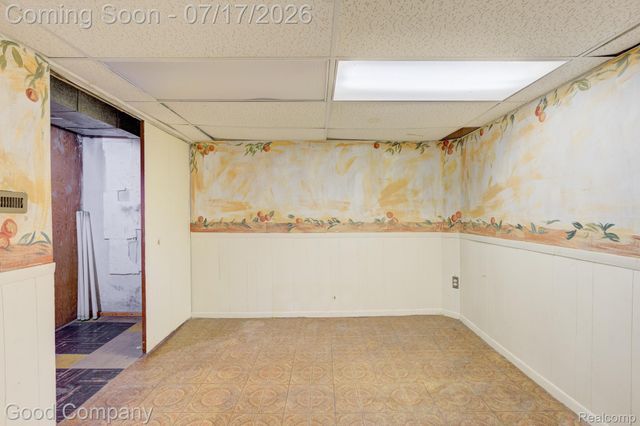 10 Millington Road, Pleasant Ridge, MI 48069