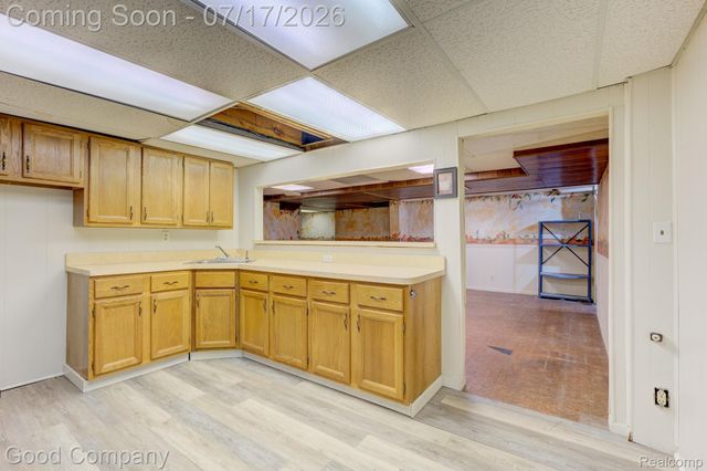 10 Millington Road, Pleasant Ridge, MI 48069