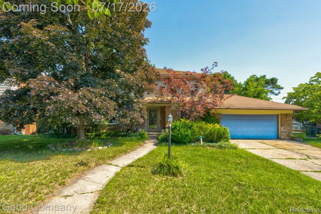 10 Millington Road, Pleasant Ridge, MI 48069