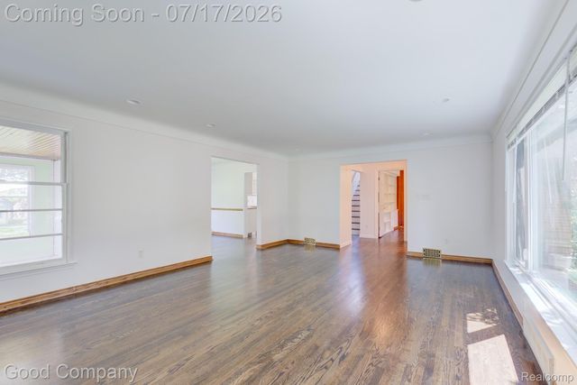 10 Millington Road, Pleasant Ridge, MI 48069